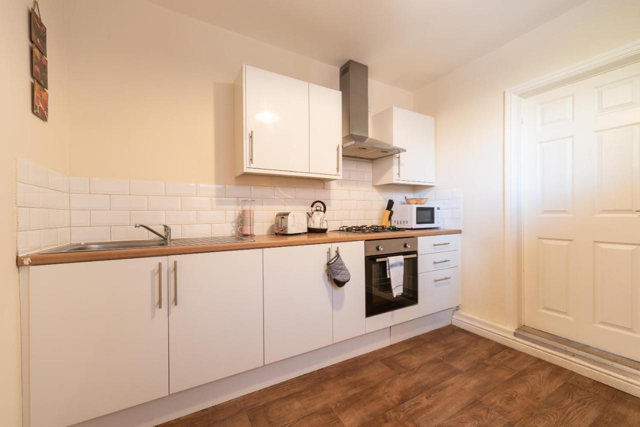 3 Bedroom-5 Beds Newland Ave King'S Palace Leisure-Contractor-Heart Of Hull Amenities Kingston upon Hull Dış mekan fotoğraf